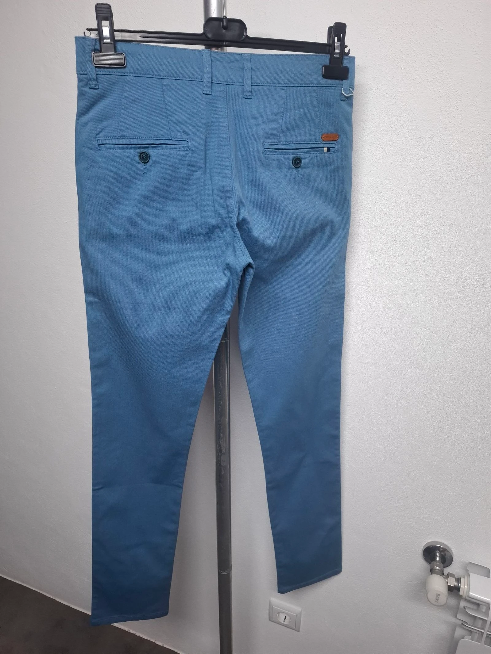 Calça azul Perfection.